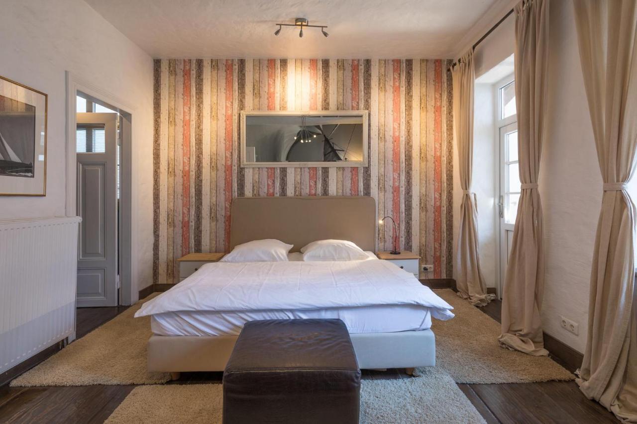 Lodge Am Oxenweg - Zimmer 4 ฮูซุม ภายนอก รูปภาพ
